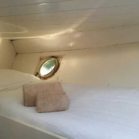 Your Own Private Yacht * Sant Adria de Besos